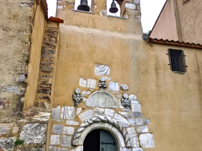 notre-dame-du-chateau-sorede-pyrenees-mediterranee-bettina-bauer